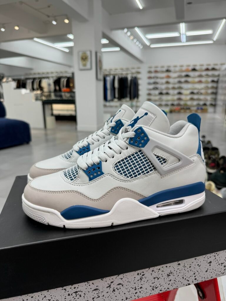 Air Jordan 4 WhiteBlue 2024 (40-47.5)