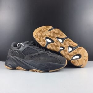 Yeezy Boost 700 Utility Black