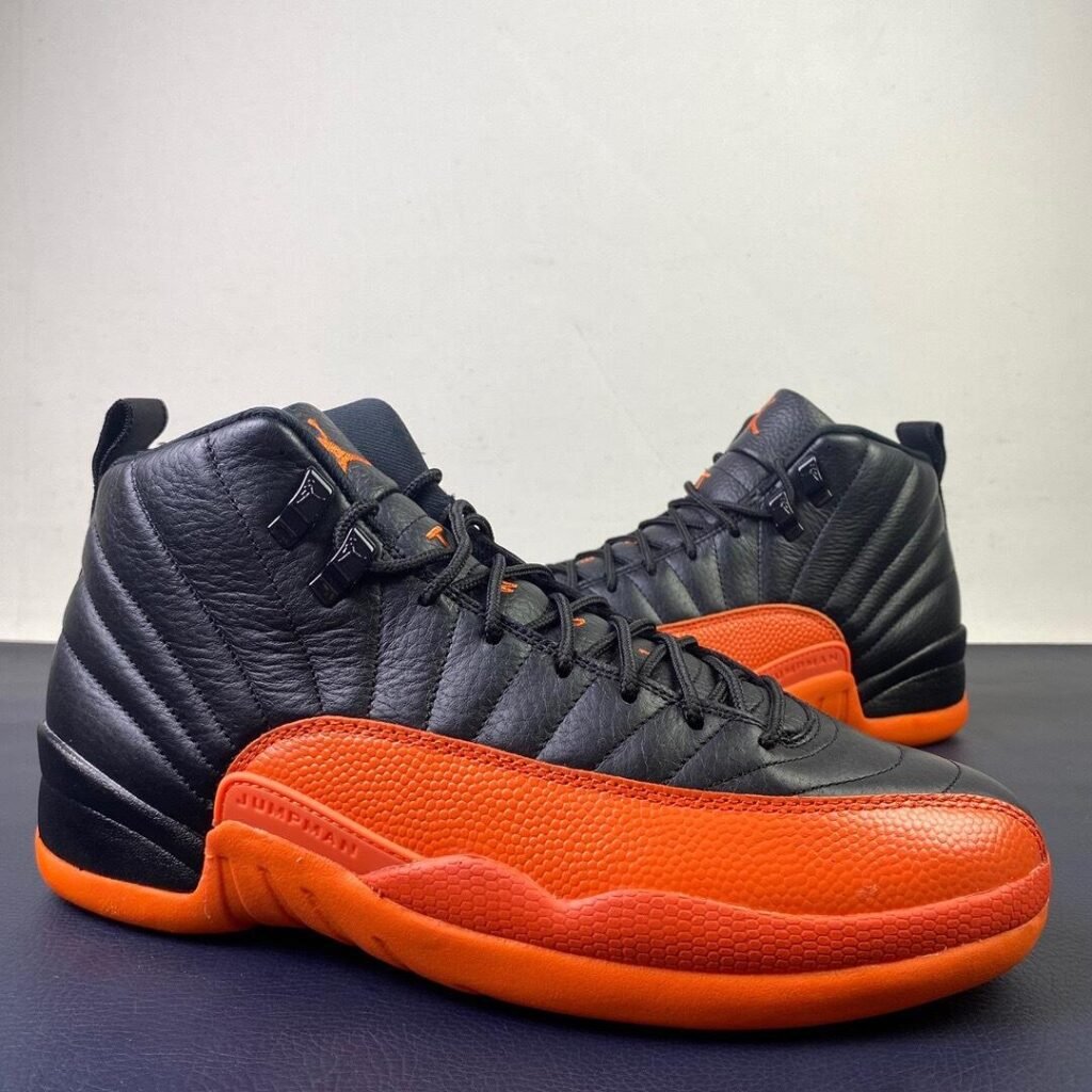 Air Jordan 12 Retro Black Orange(40-47.5)