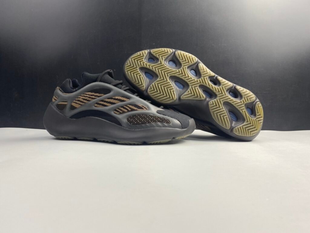 Yeezy Boost 700 v3 Clay Brown