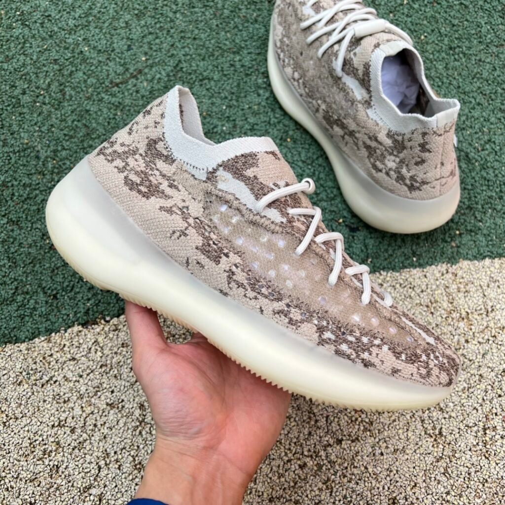 Yeezy Boost 380 Pyrite(36-48)