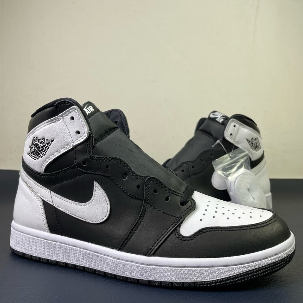 Air Jordan 1 Retro High OG Black White Panda(40.5-47.5)