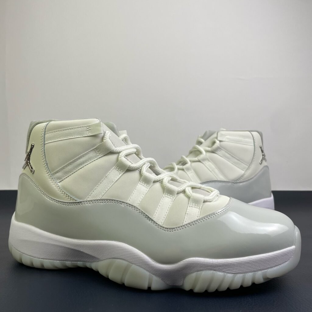 Air Jordan 11 Retro White Grey(40-48.5)