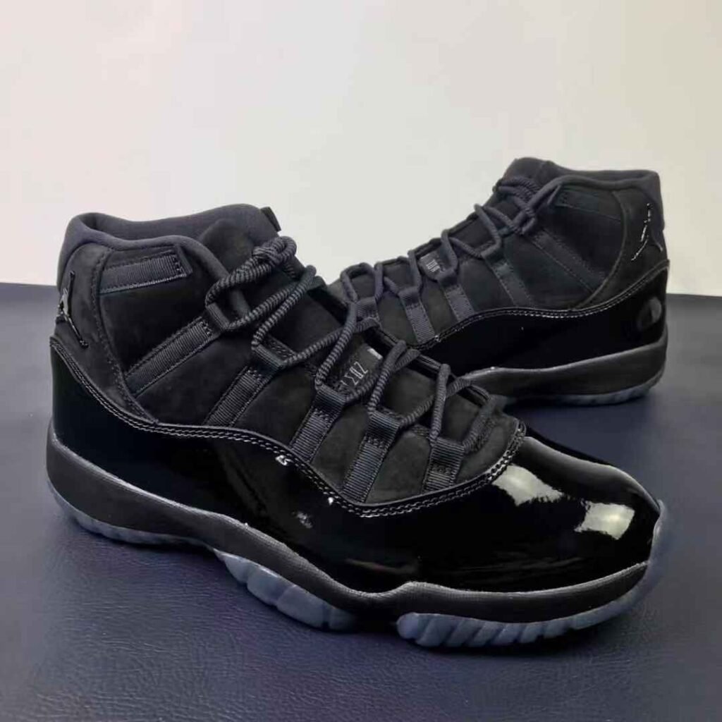 Air Jordan 11 “Cap And Gown”(41-47.5)