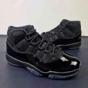 Air Jordan 11 “Cap And Gown”(41-47.5)