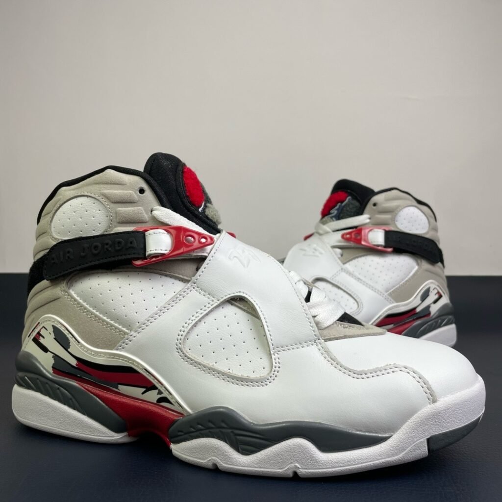 Air Jordan 8 Retro Bugs Bunny(40-48.5)