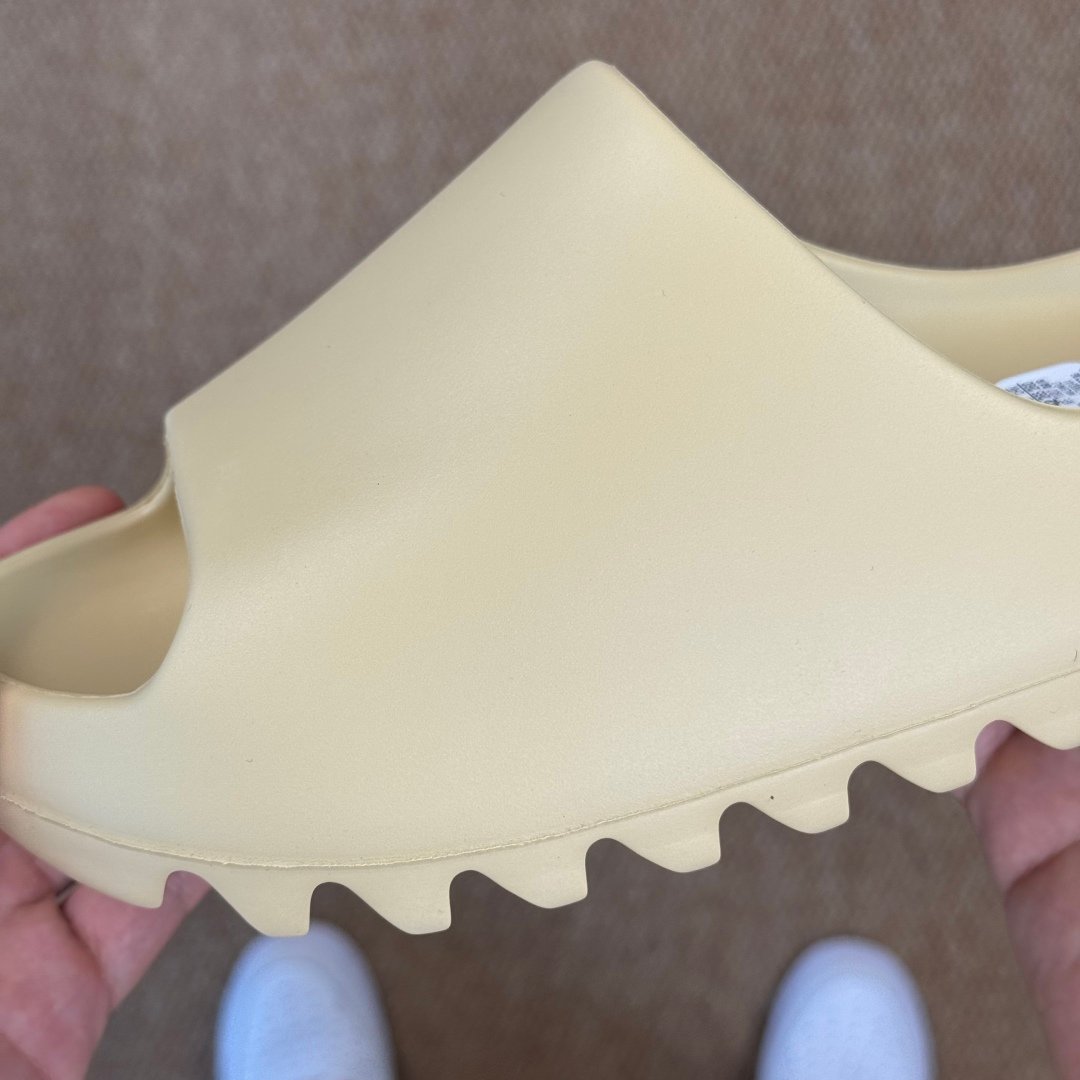 Yeezy Slide Dessan(37-48.5) - Image 4