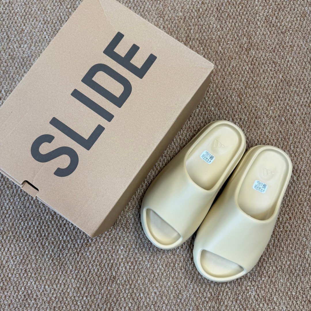 Yeezy Slide Dessan(37-48.5) - Image 2