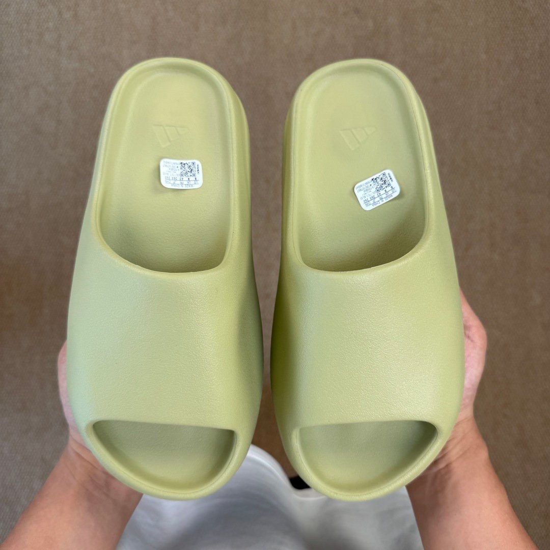 Yeezy Slide Glow Resin(37-48.5) - Image 5