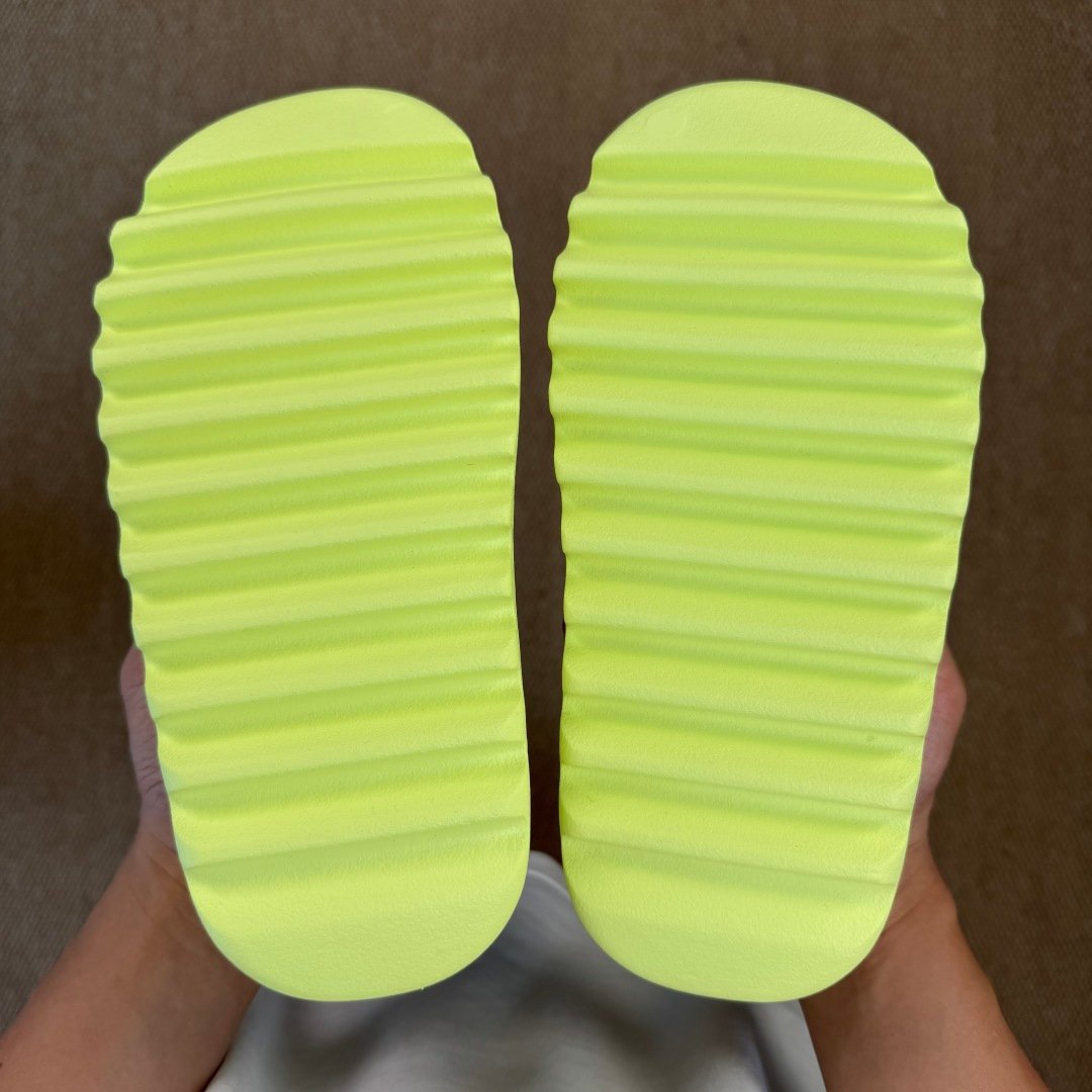 Yeezy Slide Glow Green(37-48.5) - Image 5