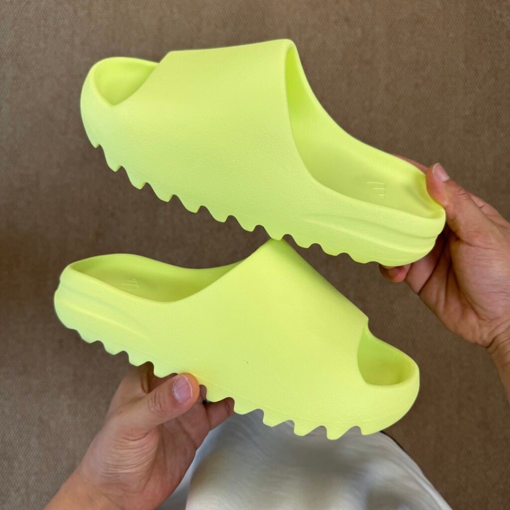 Yeezy Slide Glow Green(37-48.5)