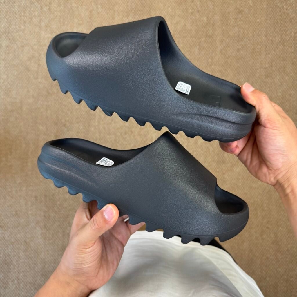 Yeezy Slide Onyx(37-48.5)