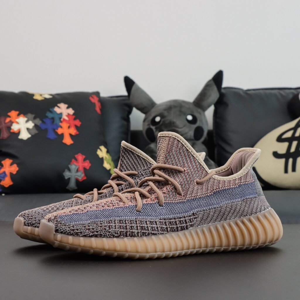 Yeezy Boost 350 V2 Fade(36-48.5)
