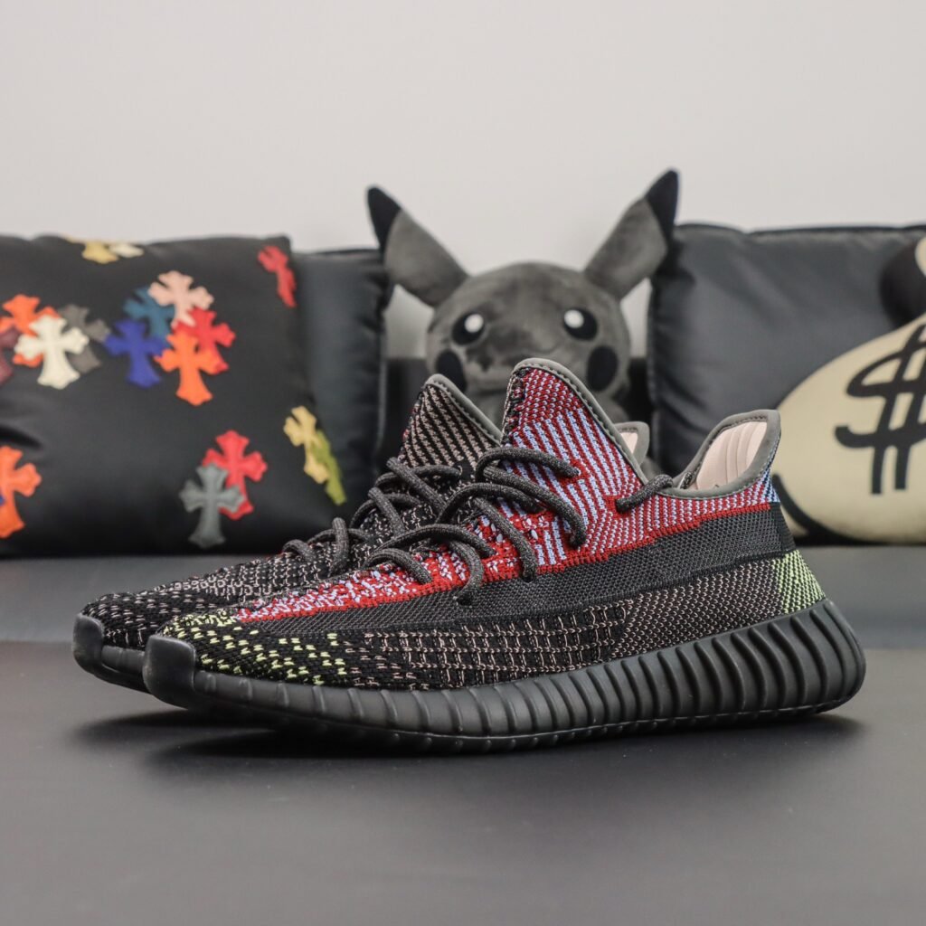 Yeezy 350 v2 Reflective Yecheil(36-48.5)