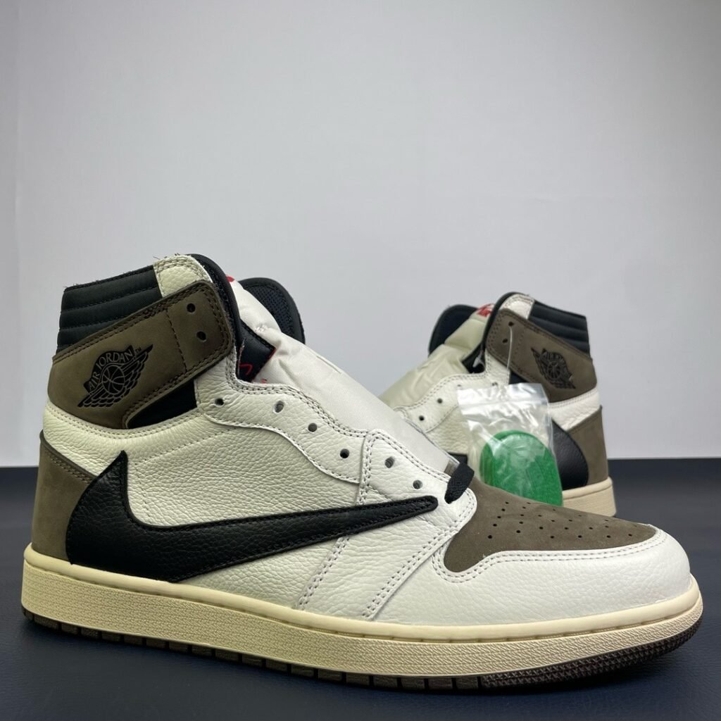 Air Jordan 1 x Travis Scott High OG White Brown(40-48.5)