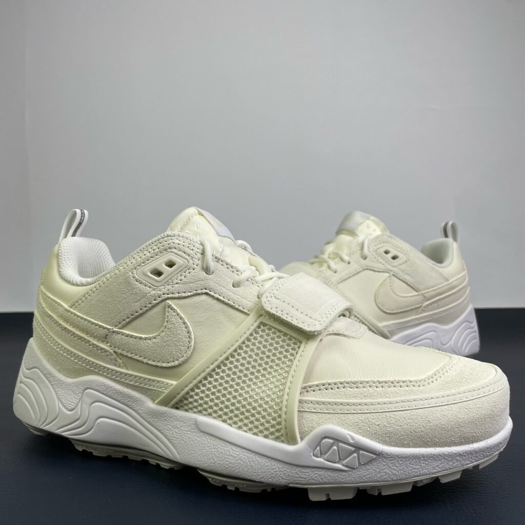 Travis Scott x Nike Shark-A-Don White(40-48.5)