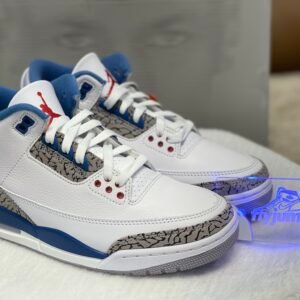 Air Jordan 3 "True Blue"